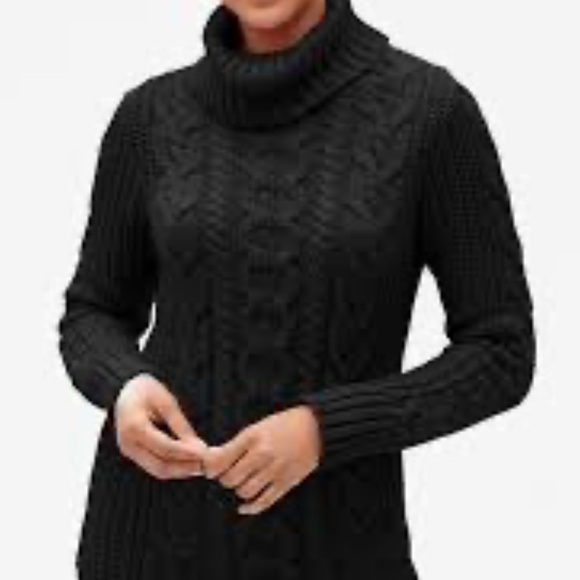 H&M Tops - H&M black sweater